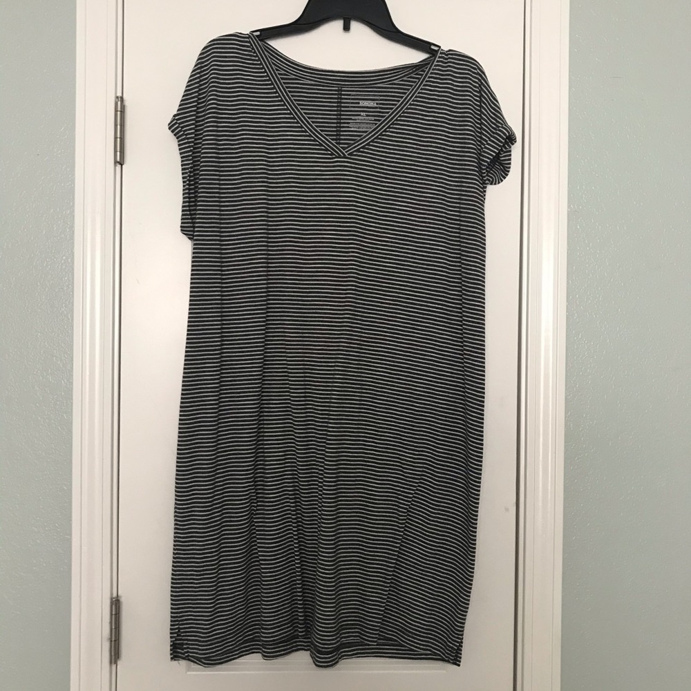 Sonoma Black & white striped T-Shirt Dress Size XL